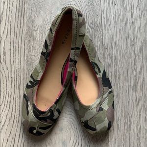 NWOT Torrid Camo Ballet Flats Size 9W